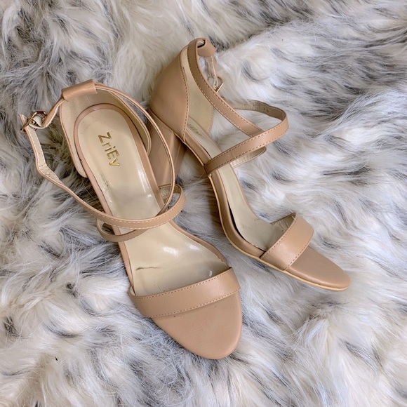 Nude sandal heels - Picture 1 of 1